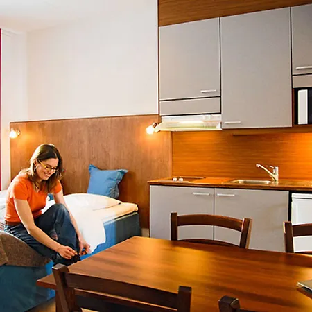 Oravi Apartments Hotel 3*