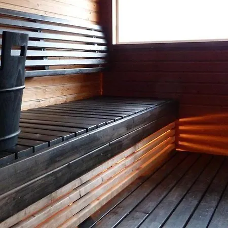 Oravi Apartments Hotel 3*