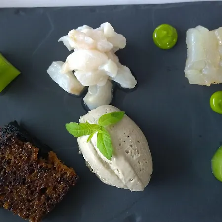 Hotel Oravi Apartments 3*