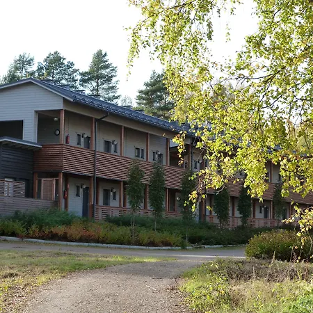 מלון Oravi Apartments 3*