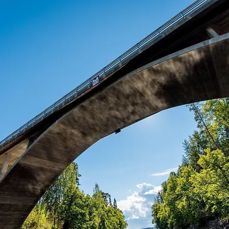 Oravi Apartments Hotel