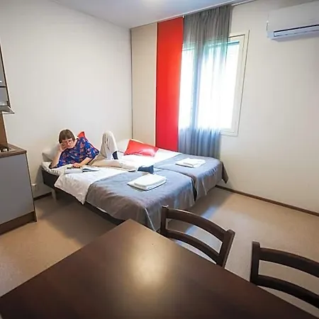 Oravi Apartments 3*