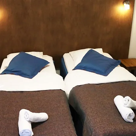Oravi Apartments 3*