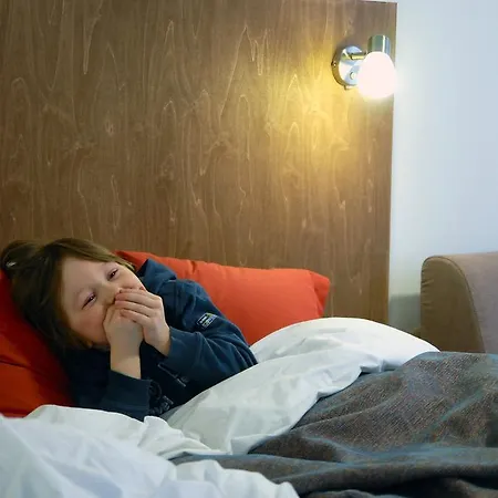 מלון Oravi Apartments